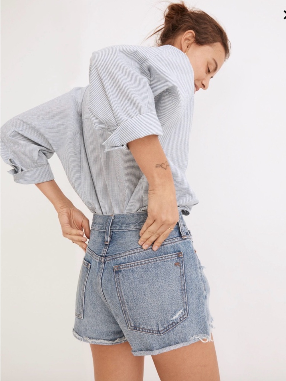 Madewell NWT Relaxed Denim Shorts in Renfield Wash Deconstructed Edition Size 27 - Picture 2 of 9